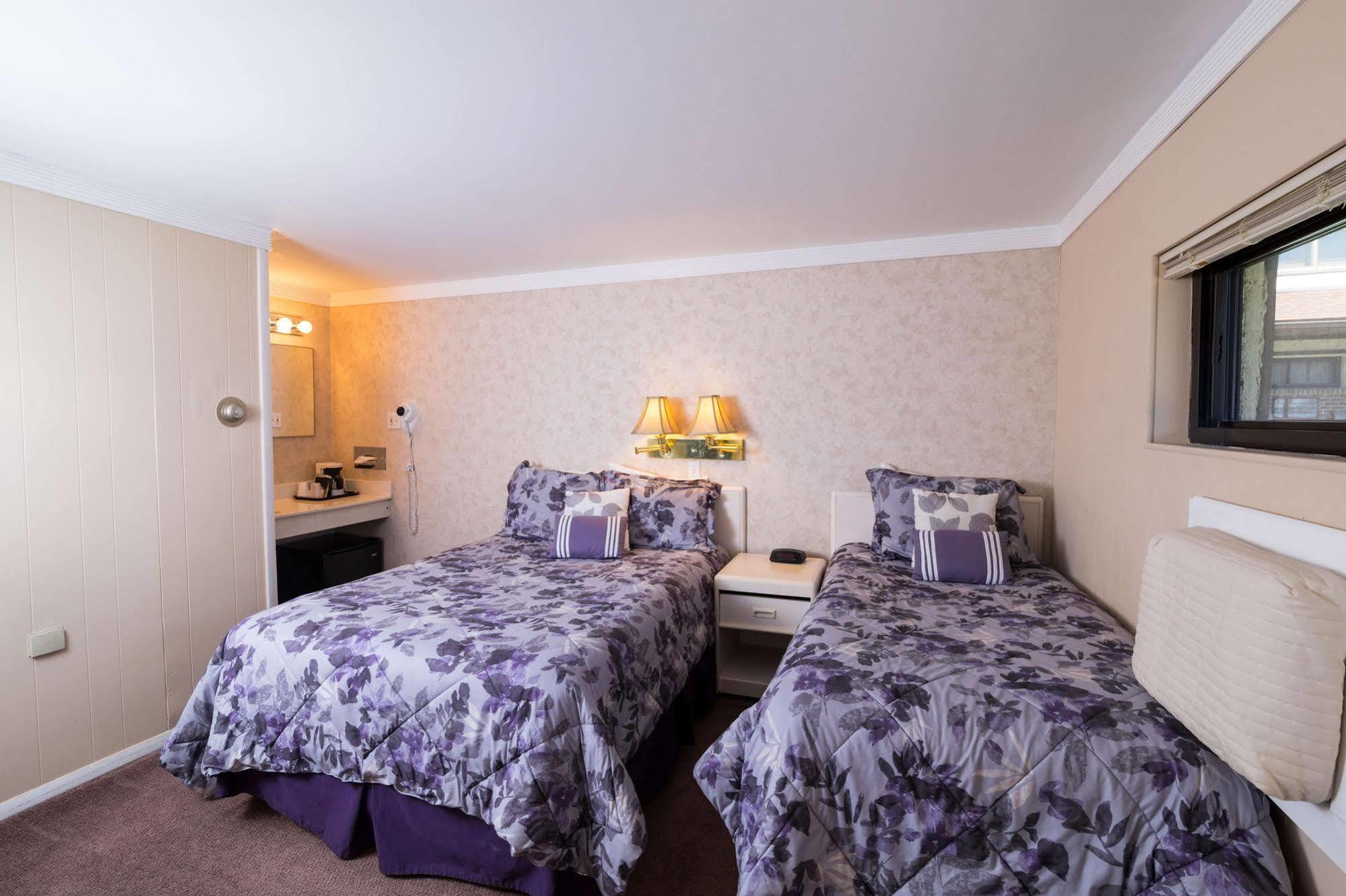 Lake Harmony Inn Екстер'єр фото