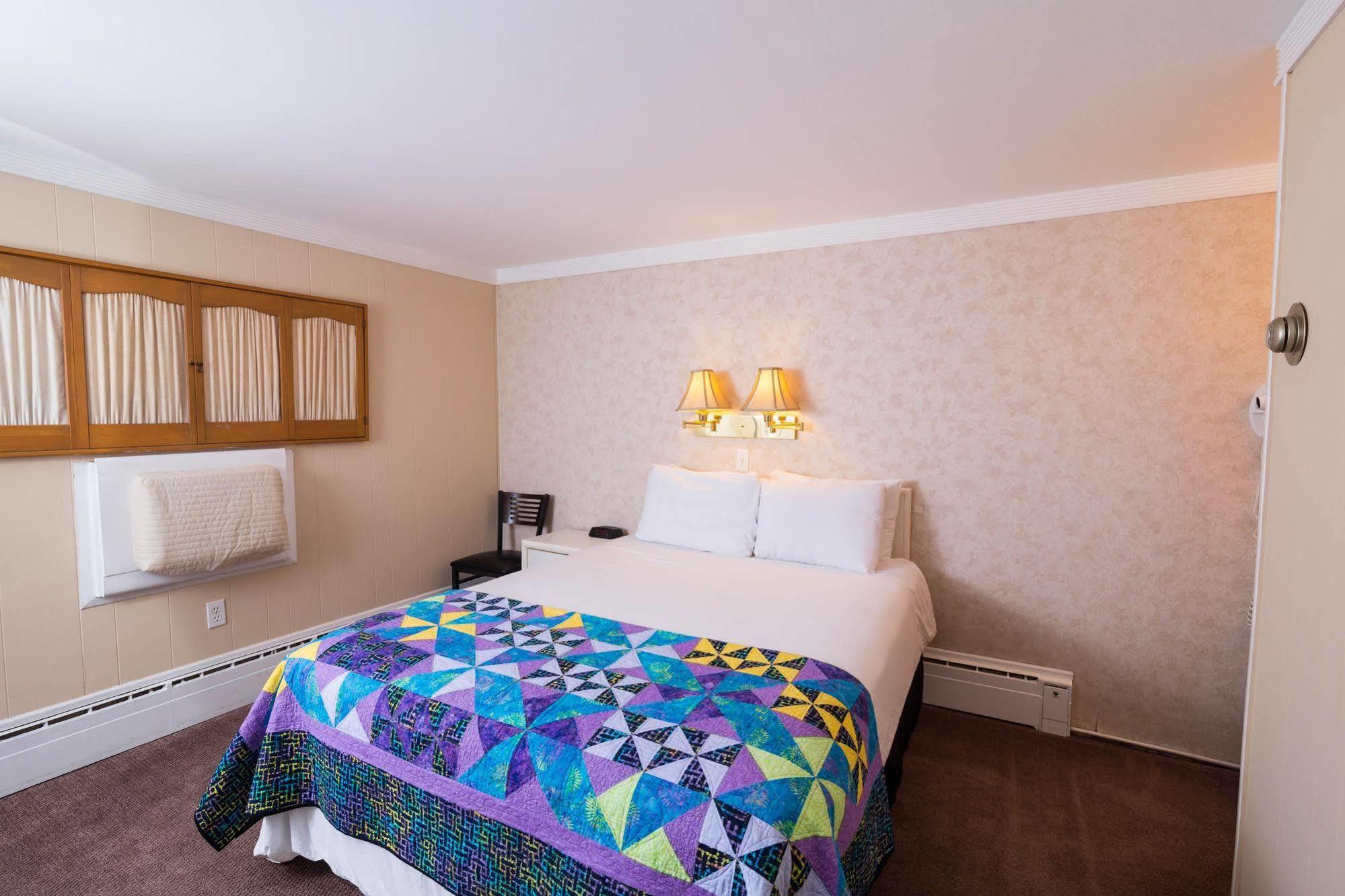 Lake Harmony Inn Екстер'єр фото