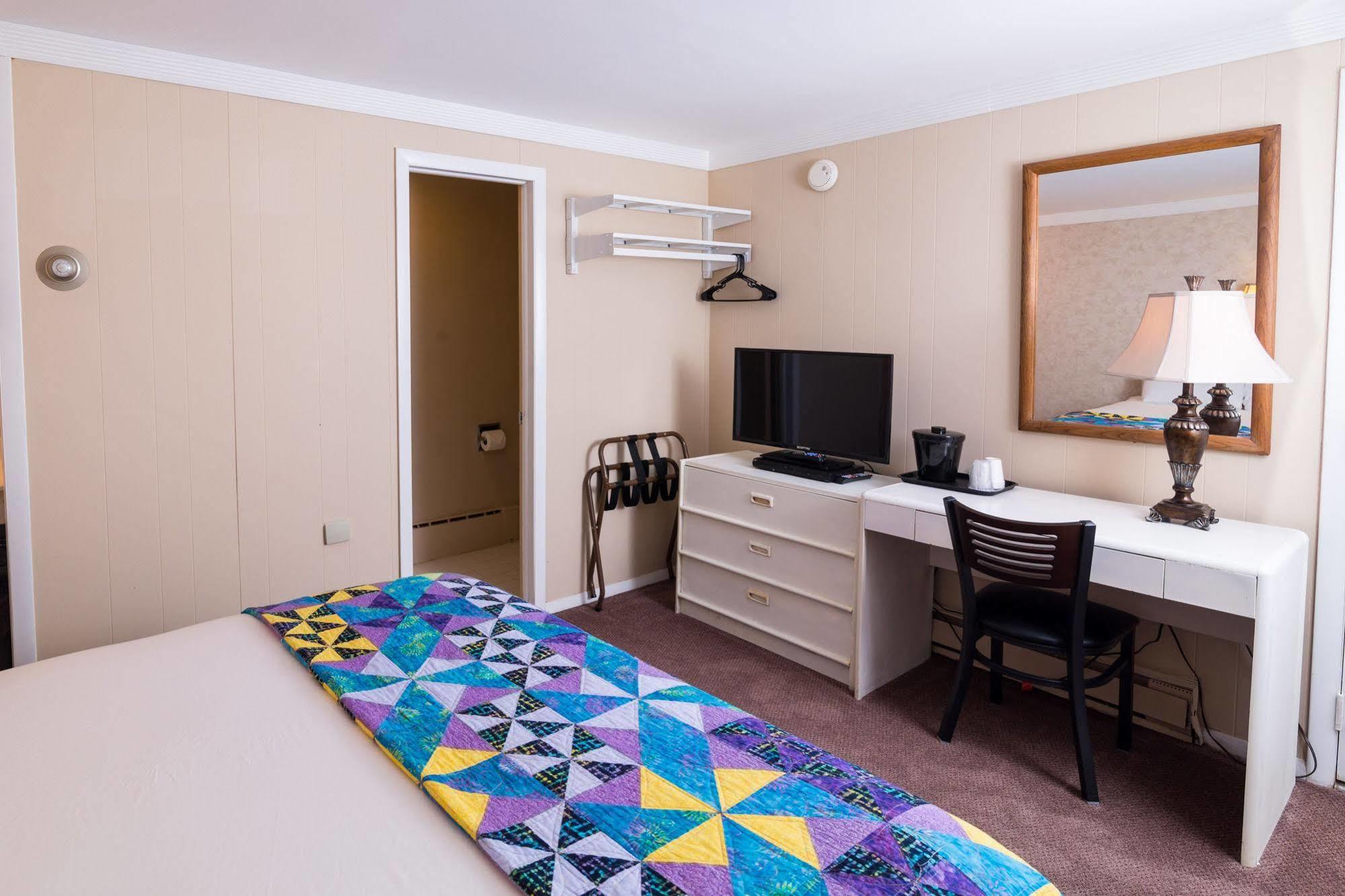 Lake Harmony Inn Екстер'єр фото
